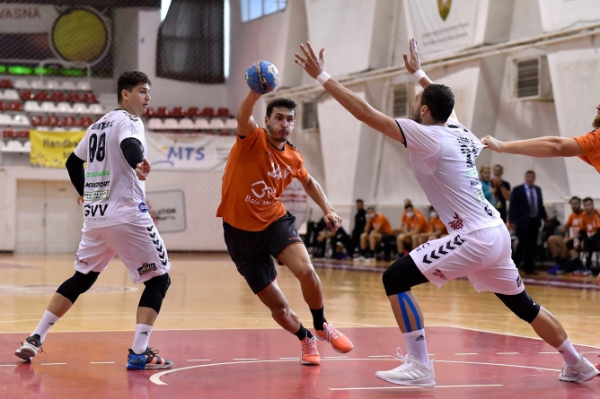 Handbal masculin, Liga Zimbrilor. Minaur Baia Mare a pierdut meciul cu campioana en-titre