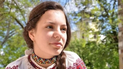 Exclusiv: Tânăra artistă maramureșeană Nicoleta Iulia Câmpan, la început de 2021: “Cel mai important lucru este liniștea sufletească” (VIDEO)