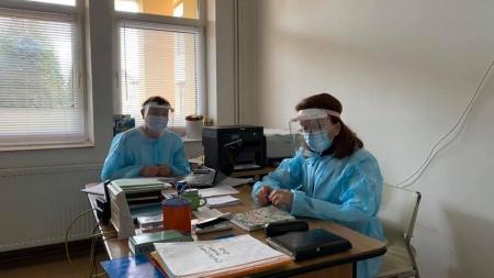 Lupta cu COVID-19: Autoritățile din comuna Recea au achiziționat 500 teste rapide antigen. Cui se adresează și cum vor fi distribuite (FOTO)