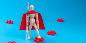 Ce semnal dă Marea Britanie prin aprobarea folosirii vaccinului Pfizer/BioNTech și marea provocare care urmează