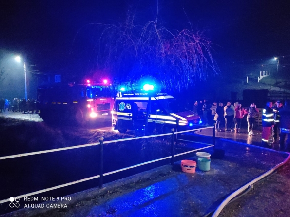 În ultimele 48 de ore: ISU Maramureș a intervenit pentru lichidarea a patru incendii (FOTO)