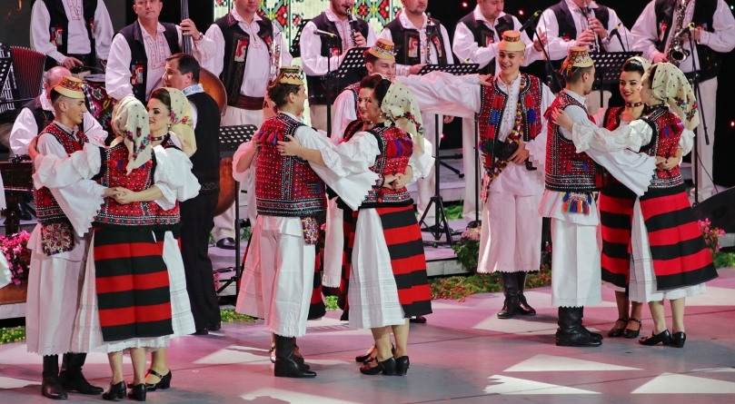 În weekend: În Baia Mare se va desfășura spectacolul folcloric ”Joc în Sat”