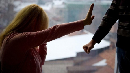 În Baia Mare: Și-a agresat concubina și a condus un autoturism pe șosele având permisul anulat