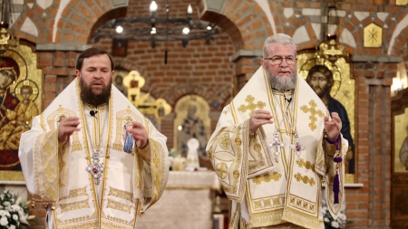 Duminica Floriilor: Ierarhii liturghisesc la Catedrala Episcopală din Baia Mare