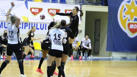 Handbal feminin, Liga Florilor. O mare gură de oxigen pentru CS Minaur Baia Mare după victoria cu Cisnădie