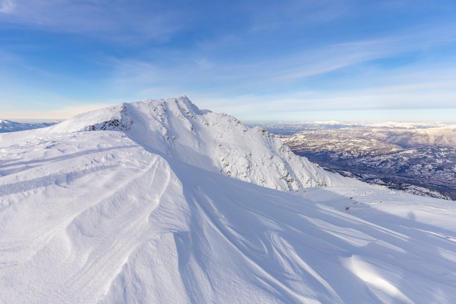 Maramureș: Stratul de zăpadă a crescut în zona montană înaltă. A ajuns la 73 centimetri la stația meteo Iezer