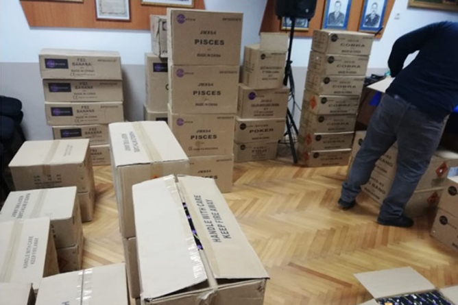 1.000 de kilograme de articole pirotehnice confiscate de polițiștii maramureșeni