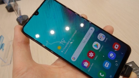 Ghinionul recidivistului: Un maramureșean a ajuns în arest preventiv după ce a săvârșit o tâlhărie pentru un telefon Samsung Galaxy