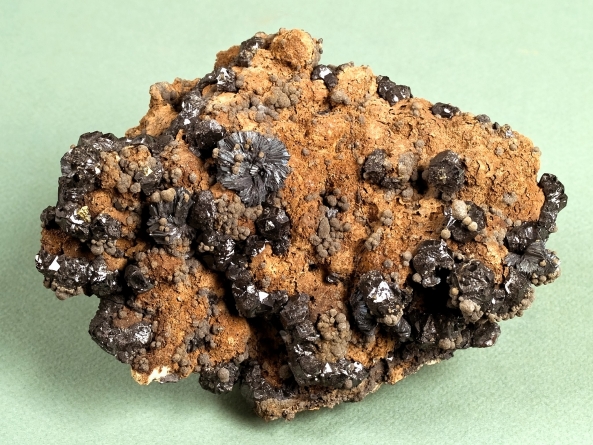 Frumusețile Maramureșului: Un mineral provenit de la Mina Herja, exponatul săptămânii la Muzeul de Mineralogie din Baia Mare (FOTO)