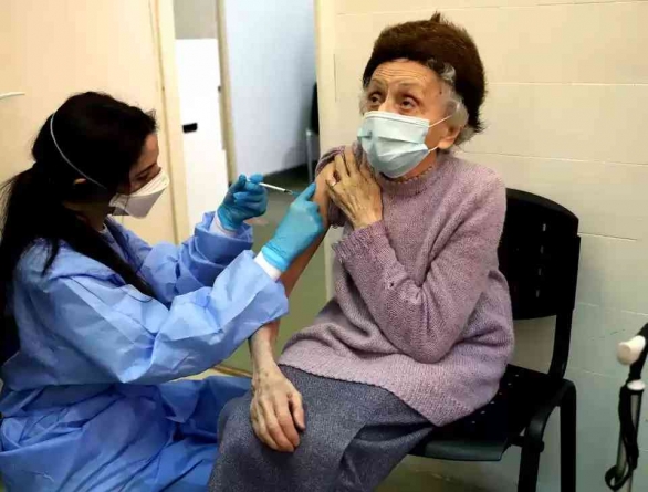 Vaccinare în România: Vârstnicii și persoanele vulnerabile au prioritate la imunizare în țara noastră