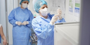 RoVaccinarea: Reguli noi la imunizarea populației! Vaccinare fără programare, indiferent de serul folosit. Vârstnicii toată ziua, cei sub 60 de ani după amiază