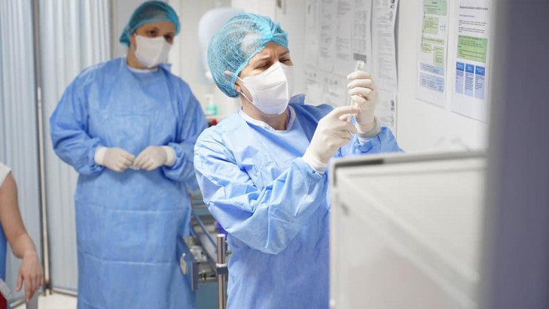 RoVaccinarea: Reguli noi la imunizarea populației! Vaccinare fără programare, indiferent de serul folosit. Vârstnicii toată ziua, cei sub 60 de ani după amiază