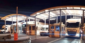 La frontiera cu Ungaria: Trafic intens la automarfare