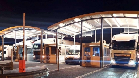 La frontiera cu Ungaria: Trafic intens la automarfare