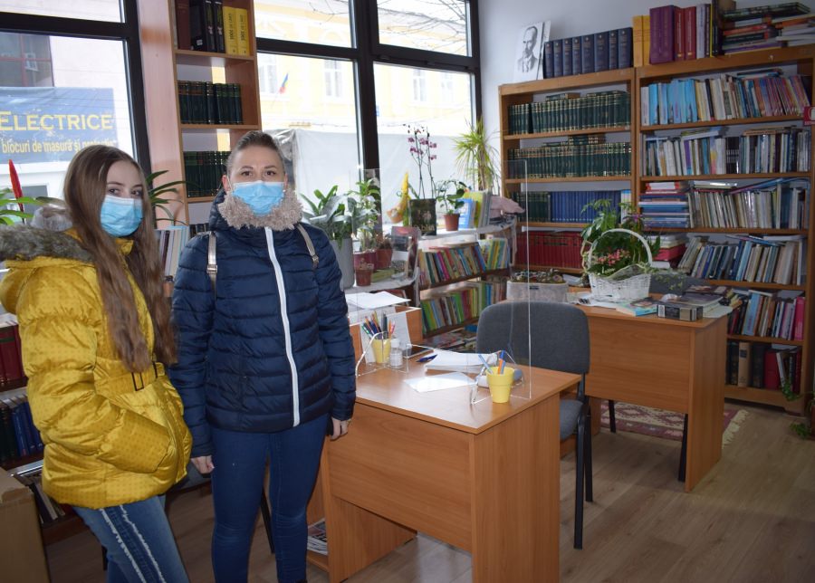 Poftiți la lectură: Cele mai citite zece cărți la Biblioteca Vișeu de Sus, în cursul anului trecut. O poveste emoționantă ocupă prima poziție (FOTO)
