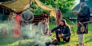 Artefactul săptămânii la Muzeul Județean de Istorie și Arheologie: Un vas din lut pentru gătit descoperit la Bozânta Mică (FOTO)