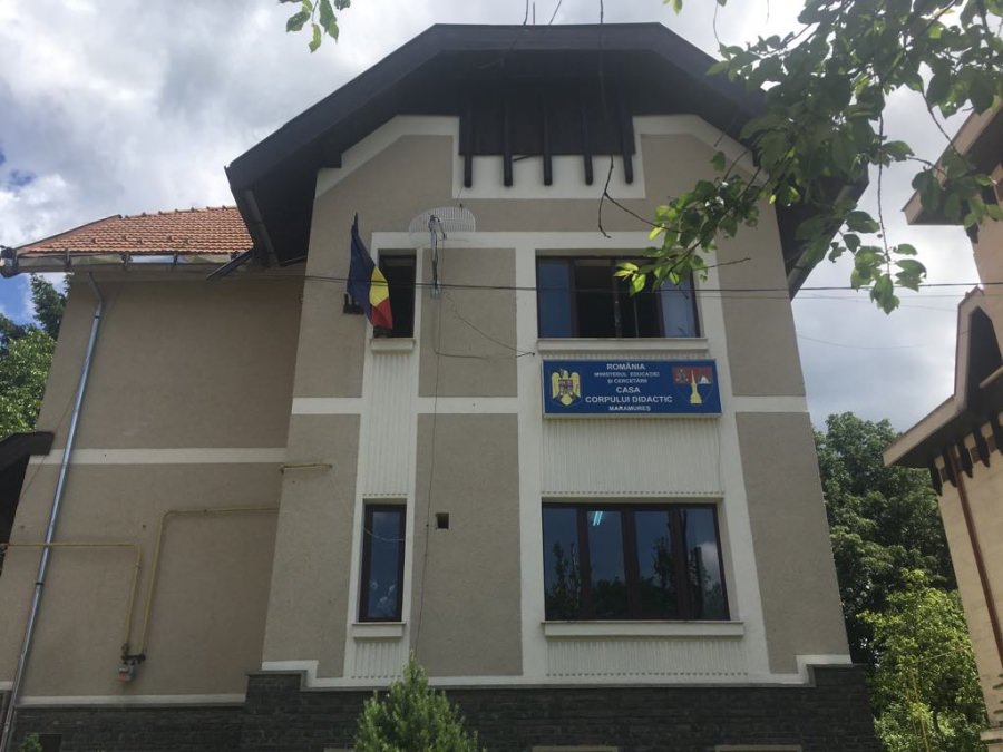 Anunț oficial: Se lucrează la amenajarea unui centru de vaccinare pentru angajații din învățământ din Maramureș. Vezi undeva fi amenajat