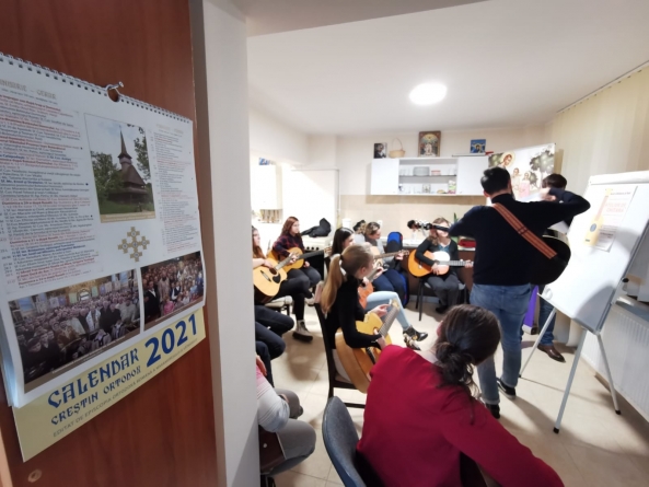 Atelier de chitară organizat de ASCOR Baia Mare