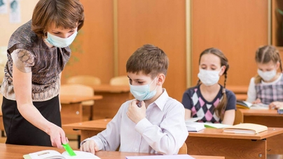 Statistică oficială: 21 elevi și 30 angajați din sistemul de învățământ din Maramureș, infectați cu COVID-19 de la redeschiderea școlilor