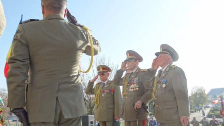 Generalul de brigadă (rtr) Haralambie Cacină a împlinit 98 de ani; „Am muncit mereu, dar în special mi-am iubit patria, pentru totdeauna” (FOTO)