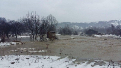 Avertizare actualizată: Se menține pericolul de inundații în Maramureș, cu toate că precipitațiile tind să se rărească. Vezi anunțul specialiștilor