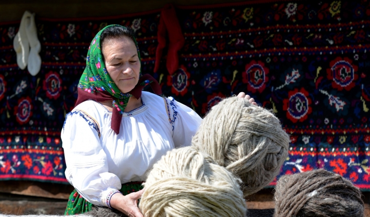 Maria Zapca din Săpânța – Ambasador al Turismului Maramureșean – ar fi împlinit azi 59 de ani