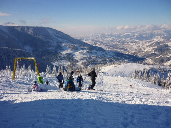 Exclusiv: Obiectiv turistic de mare interes: Telegondola de la Borșa va primi toți banii. 36 din 54 cabine au ajuns. Investiția poate fi gata anul acesta