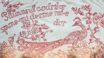 Păretare cu mesaje de dragoste, expuse la Muzeul Județean de Etnografie și Artă Populară Maramureș