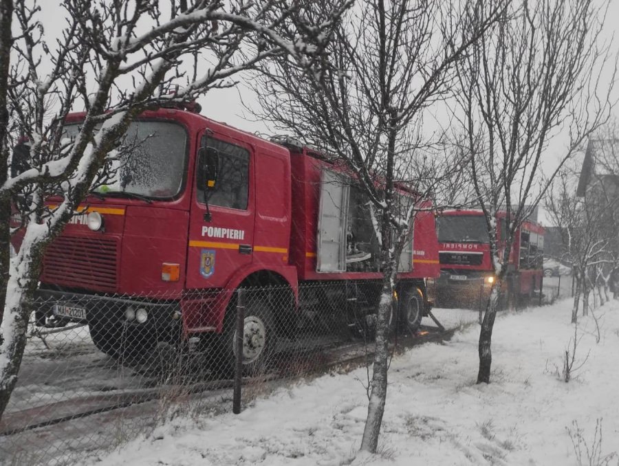 Nouă incendii în weekend; Focul a cuprins o mașină și mai multe case