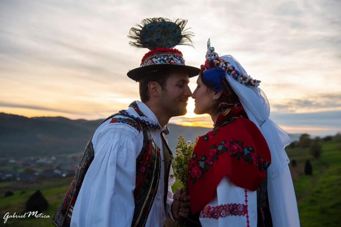 24 februarie: „Dragobetele sărută fetele”