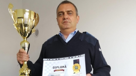 Jandarmul maramureșean Zaharia Văsuț – multiplu campion la șah (FOTO)