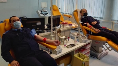 Salvează o viaţă!: Jandarmii maramureșeni au donat sânge (FOTO)