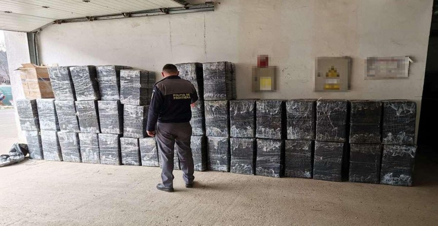 Doi maramureşeni cercetaţi pentru contrabandă şi peste 40.000 de pachete cu țigări confiscate la frontiera de nord