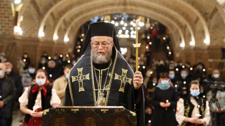 PS Iustin: „Ne însoţiţi şi călătorim împreună, mână de mână şi inimă lângă inimă, cu credinţă, nădejde şi dragoste nestrămutată, pentru că acestea sunt puterea noastră” (FOTO)