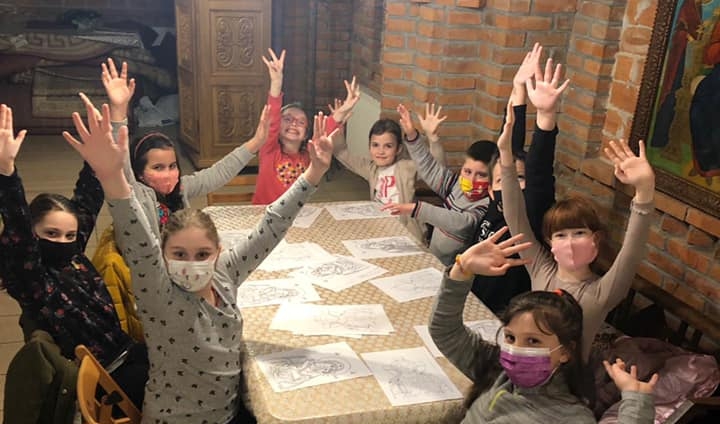 „Învierea Domnului pe înțelesul copiilor”: Program catehetic la Catedrala Episcopală „Sfânta Treime” din Baia Mare (FOTO)