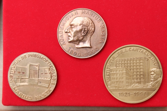 Exponatele săptămânii la Muzeul de Istorie: Colecția Sasi Nagy Béla. Medicina românească ilustrată în medalistică (FOTO)