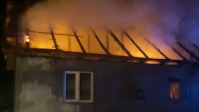 Casă din Dumbrăvița afectată puternic de un incendiu (FOTO)
