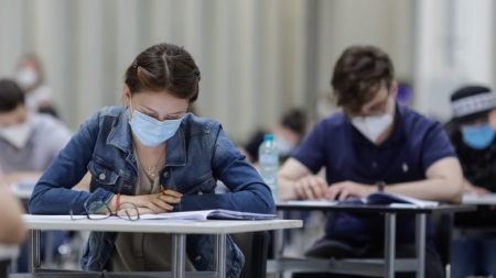 Cum vor avea loc examenele naționale în situația în care mai multe localități sunt carantinate. Precizările ministrului Educației