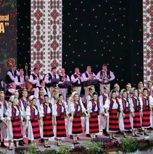 Anivesare: Ansamblul Folcloric Național „Transilvania” împlinește azi 65 de ani de activitate