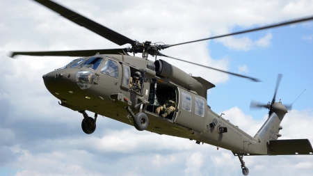 Inedit: Mai multe elicoptere Black Hawk vor survola vecinătatea județului Maramureș. Vezi anunțul oficial al Forțelor Tereste ale SUA