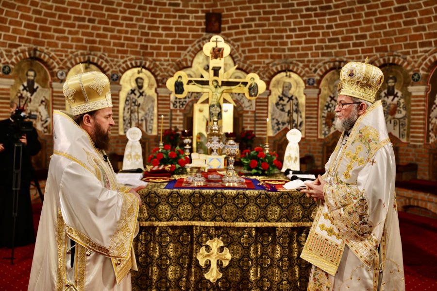 Unde liturghisesc și predică ierarhii în această duminică