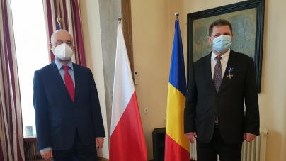Distincție: Primarul comunei Giulești, premiat de Ambasada Poloniei în România. A identificat mormintele soldaților polonezi căzuți în Berbești (FOTO)