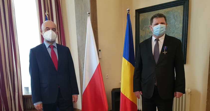 Distincție: Primarul comunei Giulești, premiat de Ambasada Poloniei în România. A identificat mormintele soldaților polonezi căzuți în Berbești (FOTO)