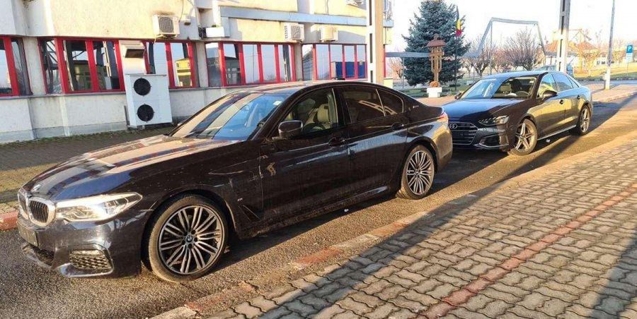 Autoturisme cu numere false de înmatriculare, căutate de autorităţile portugheze, descoperite în vamă