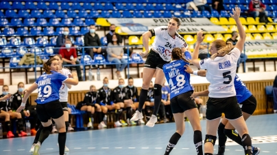 Handbal feminin, Liga Florilor. CS Minaur Baia Mare învinge fără probleme Activ Prahova Ploiești și se menține pe locul al doilea