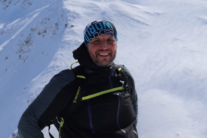 Povestea unui trofeu: Băimăreanul Norbert Damian, promotorul Skitrab în România: “A fost o muncă titanică, dar ne-am simțit ca în competițiile internaționale” (FOTO)