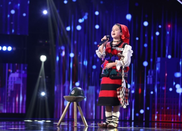 Moment emoționant: Maramureșeanca Teodora Luca „Dănțăușa” a impresionat juriul de la „Românii au talent” și a obținut patru de „da” (VIDEO ȘI FOTO)