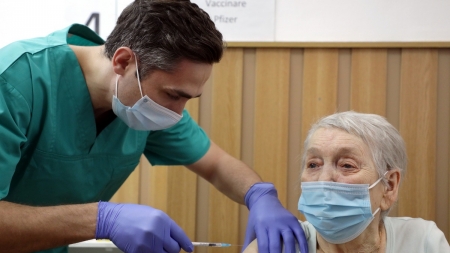 Florin Cîțu, atac la Ludovic Orban: În România vaccinul este gratuit și va rămâne gratuit în această perioadă