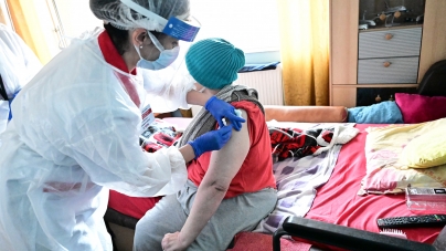 Vaccinarea în Maramureș: 23 persoane nedeplasabile, imunizate de o echipă mobilă