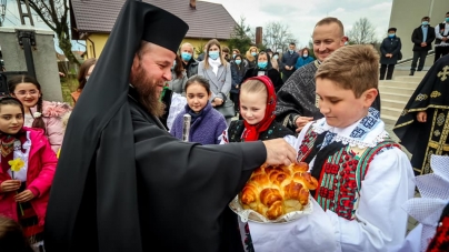PS Timotei a săvârșit Sfânta Liturghie a Darurilor înainte sfințite în Parohia Ardusat (FOTO)